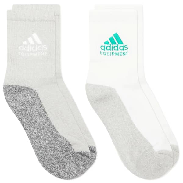 Комплект оборудования: 2 носка Adidas, белый & medium серый heather
Комплект оборудования: 2 носка Adidas, белый & medium серый heather