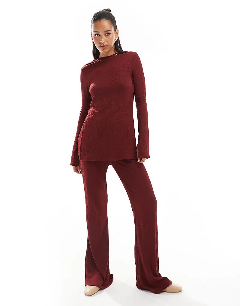 Только структурированные брюки с высокой талией в бордовом цвете, коорд. ONLY
Только структурированные брюки с высокой талией в бордовом цвете, коорд. ONLY