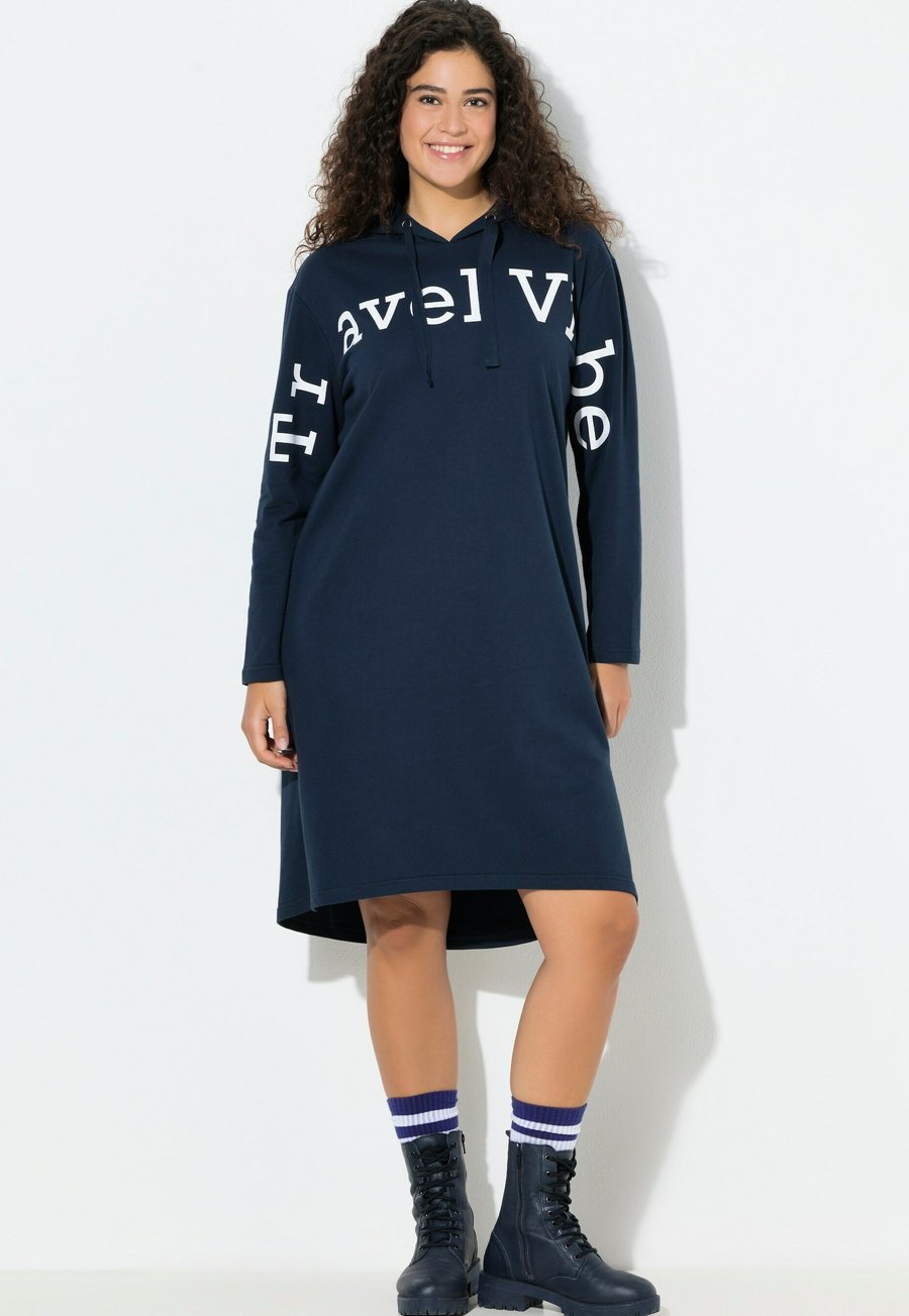 Платье Ulla Popken MIDI SCHRIFTZUG KAPUZE LANGARM, Marine/Dark Blue
Платье Ulla Popken MIDI SCHRIFTZUG KAPUZE LANGARM, Marine/Dark Blue