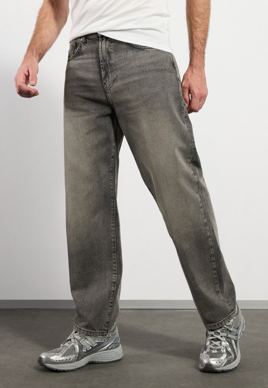 Мешковатые джинсы Pier One, деним серый
Мешковатые джинсы Pier One, деним серый