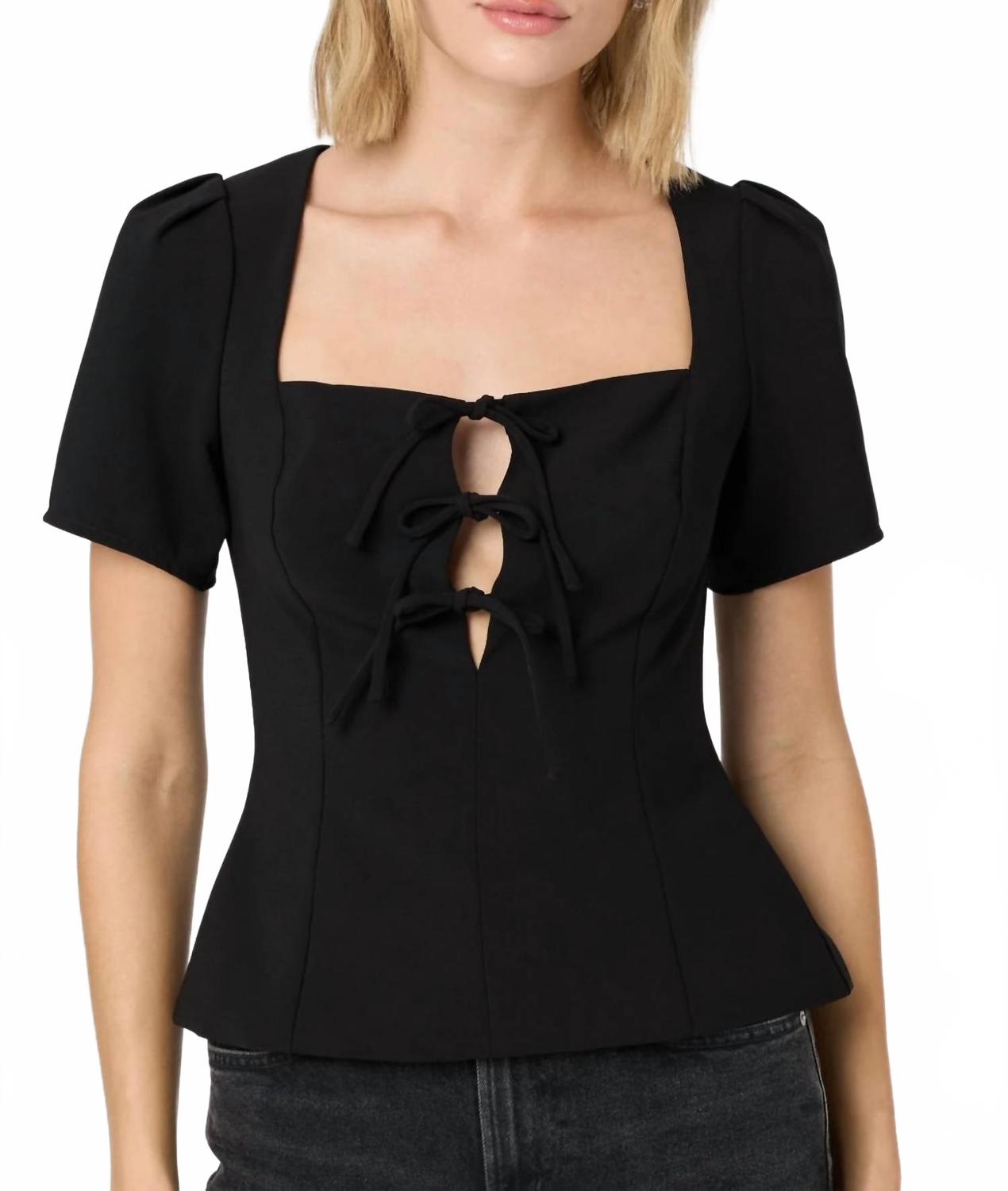 Топ Torie с завязками спереди, черный ASTR
Топ Torie с завязками спереди, черный ASTR