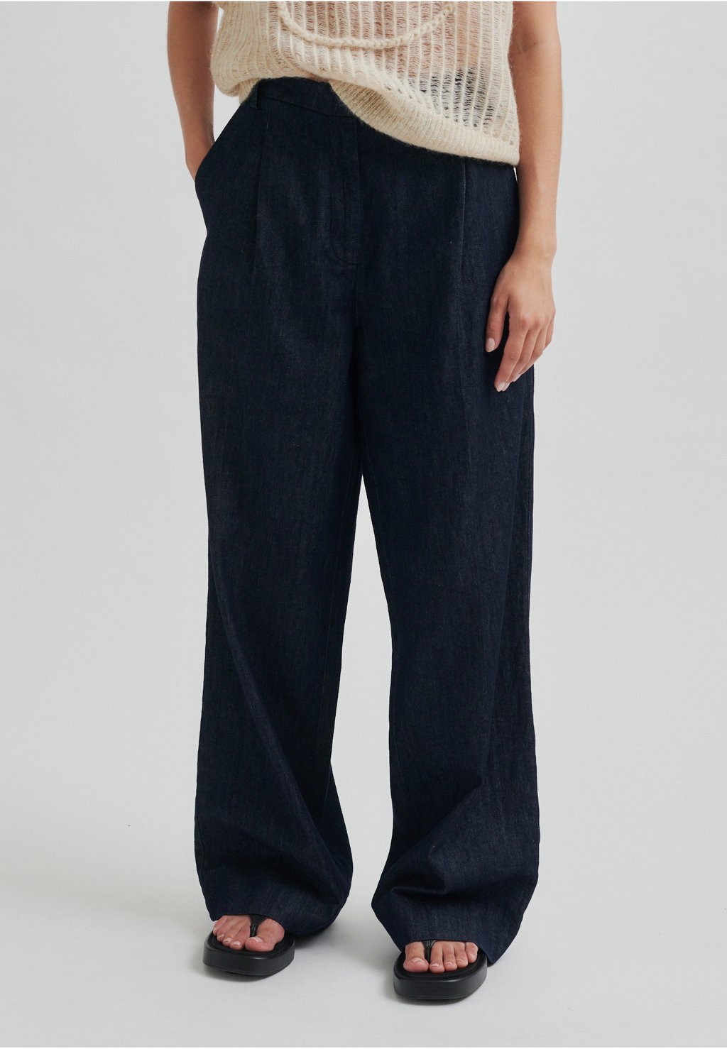 Джинсы свободного кроя ALLUET Second Female, цвет Dark Blue Denim
Джинсы свободного кроя ALLUET Second Female, цвет Dark Blue Denim