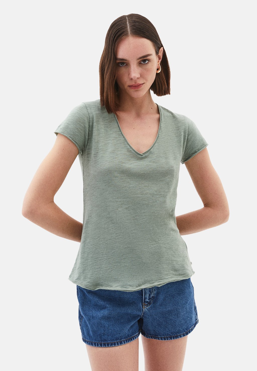 Базовая футболка MIT V-AUSSCHNITT OXXO, хаки
Базовая футболка MIT V-AUSSCHNITT OXXO, хаки