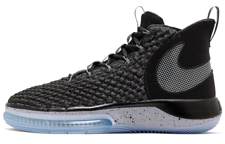 Nike Alphadunk из углеродного волокна
Nike Alphadunk из углеродного волокна