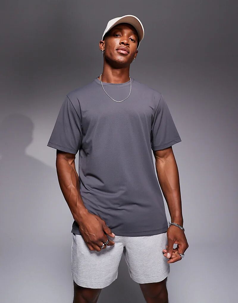 Тренировочная футболка Icon с быстросохнущей тканью угольного цвета ASOS 4505
Тренировочная футболка Icon с быстросохнущей тканью угольного цвета ASOS 4505