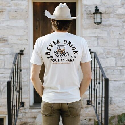 Футболка Shootin' Hand – мужская Sendero Provisions Co., цвет Vintage White
Футболка Shootin' Hand – мужская Sendero Provisions Co., цвет Vintage White