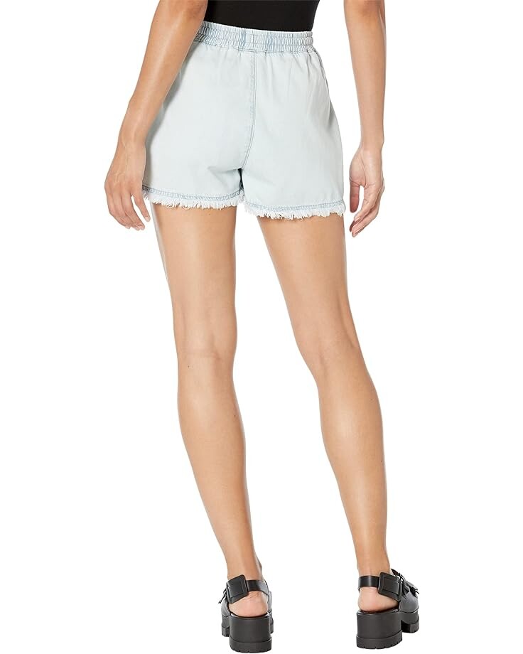 Шорты Blank NYC Lightwash Denim Elastic Waist Drawstring Shorts in Doing Too Much, цвет Doing Too Much
Шорты Blank NYC Lightwash Denim Elastic Waist Drawstring Shorts in Doing Too Much, цвет Doing Too Much