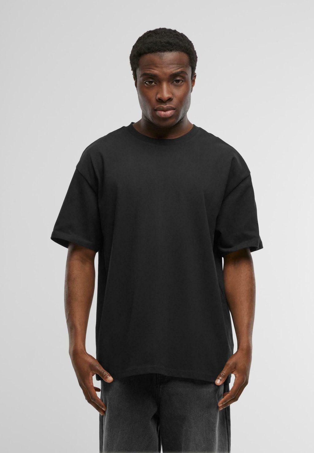 Базовая футболка Urban Classics, черный
Базовая футболка Urban Classics, черный