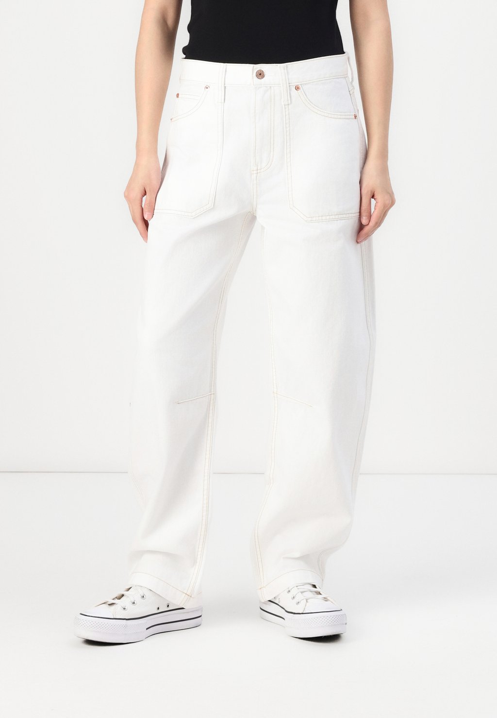 Джинсы свободного кроя BARREL CARPENTER GAP, белый
Джинсы свободного кроя BARREL CARPENTER GAP, белый