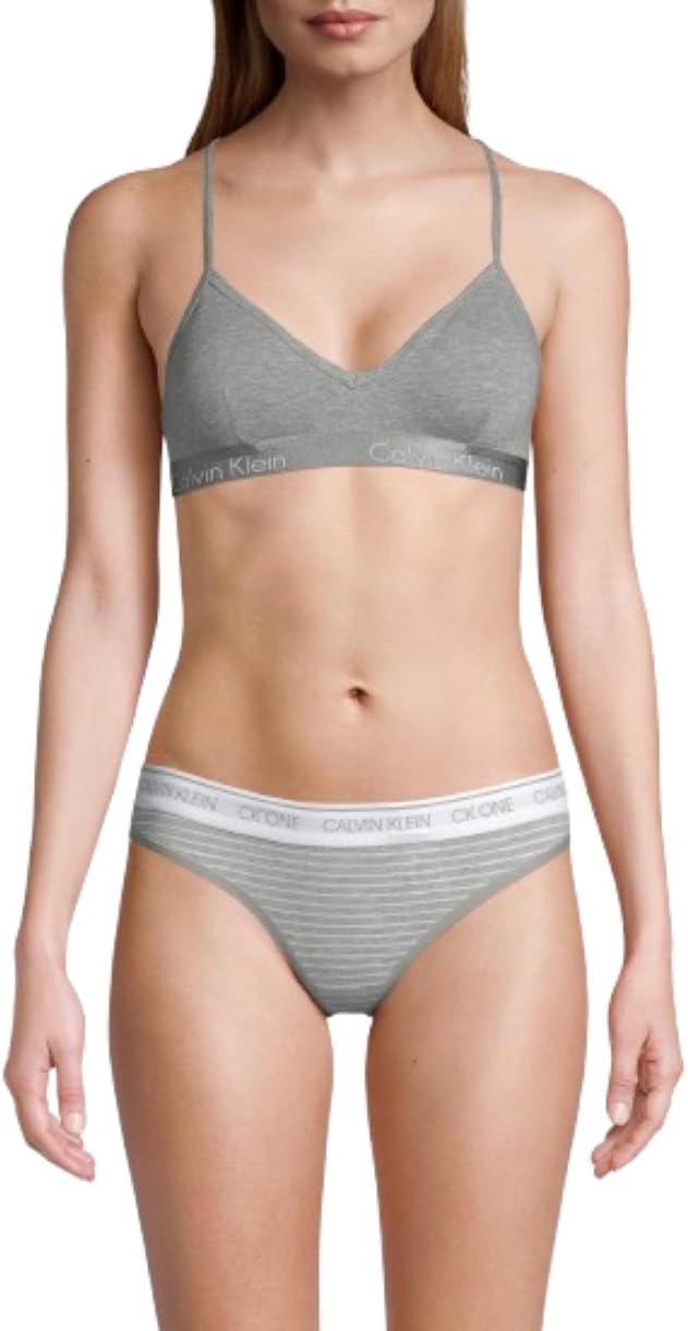 Женский бюстгальтер-бралетт Calvin Klein Motive Cotton Lightly Linen Bralette, Grey Heather
Женский бюстгальтер-бралетт Calvin Klein Motive Cotton Lightly Linen Bralette, Grey Heather