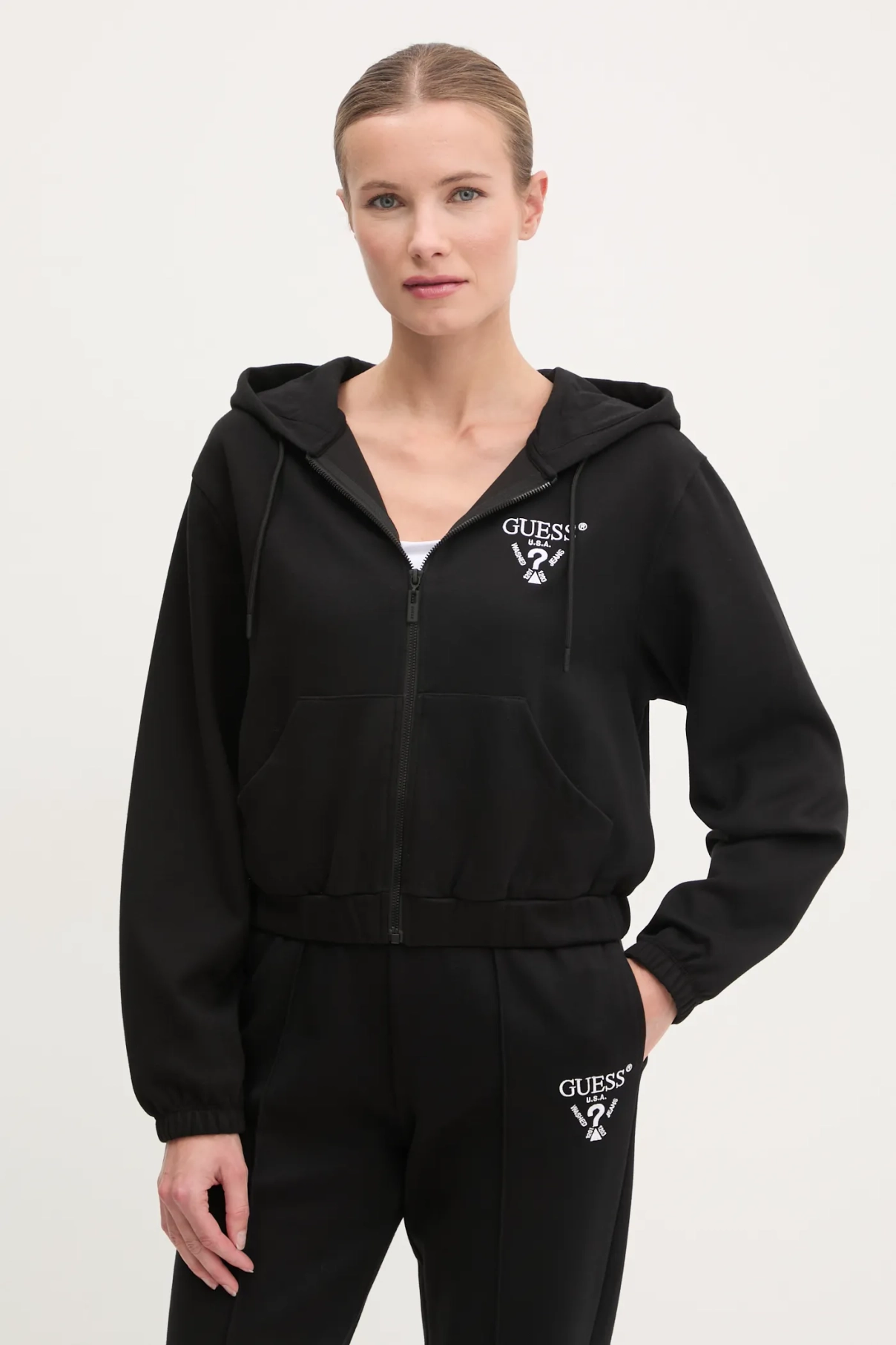 РОБЕРТА толстовка Guess, черный 
РОБЕРТА толстовка Guess, черный