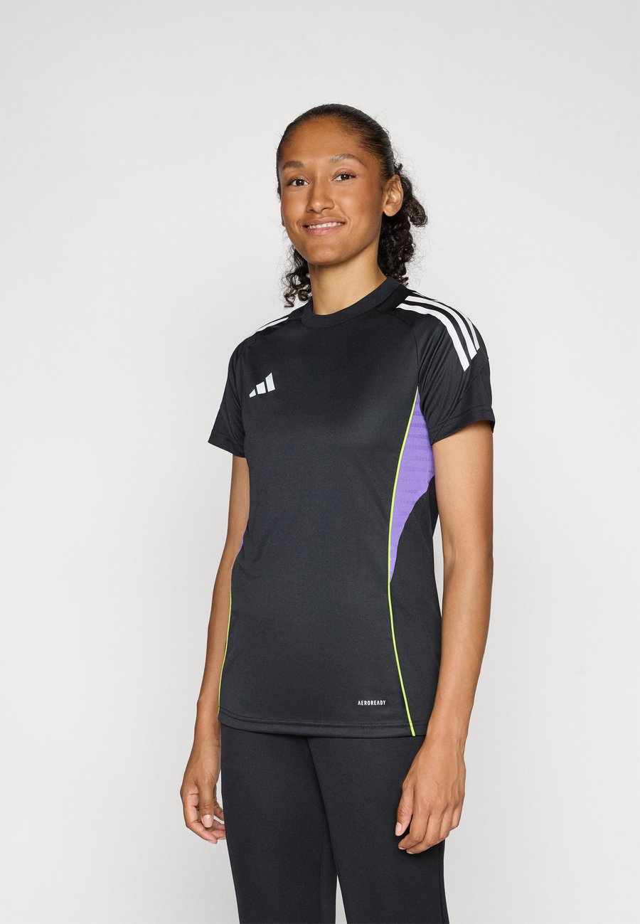 Футболка Adidas Performance TIRO25C TRAINING JERSEY WOMEN, Black/Purple Rush/Black
Футболка Adidas Performance TIRO25C TRAINING JERSEY WOMEN, Black/Purple Rush/Black
