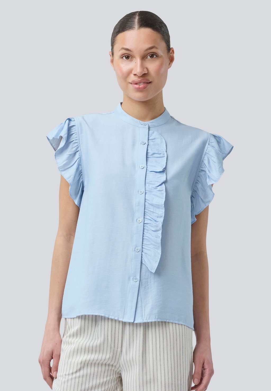 Блузка на пуговицах HOLIDAY Modström, светло-голубой
Блузка на пуговицах HOLIDAY Modström, светло-голубой