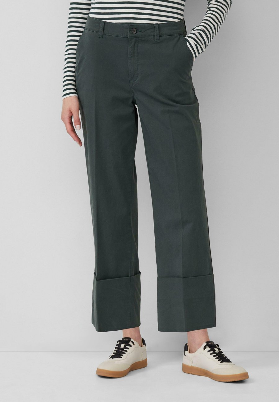 Брюки s.Oliver Trousers, Tannengrün/Teal
Брюки s.Oliver Trousers, Tannengrün/Teal