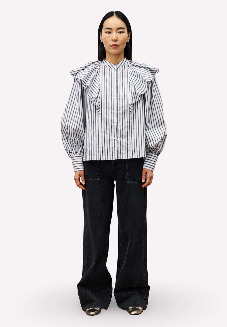 Блуза FRNCH Button-down blouse, Anthracite
Блуза FRNCH Button-down blouse, Anthracite