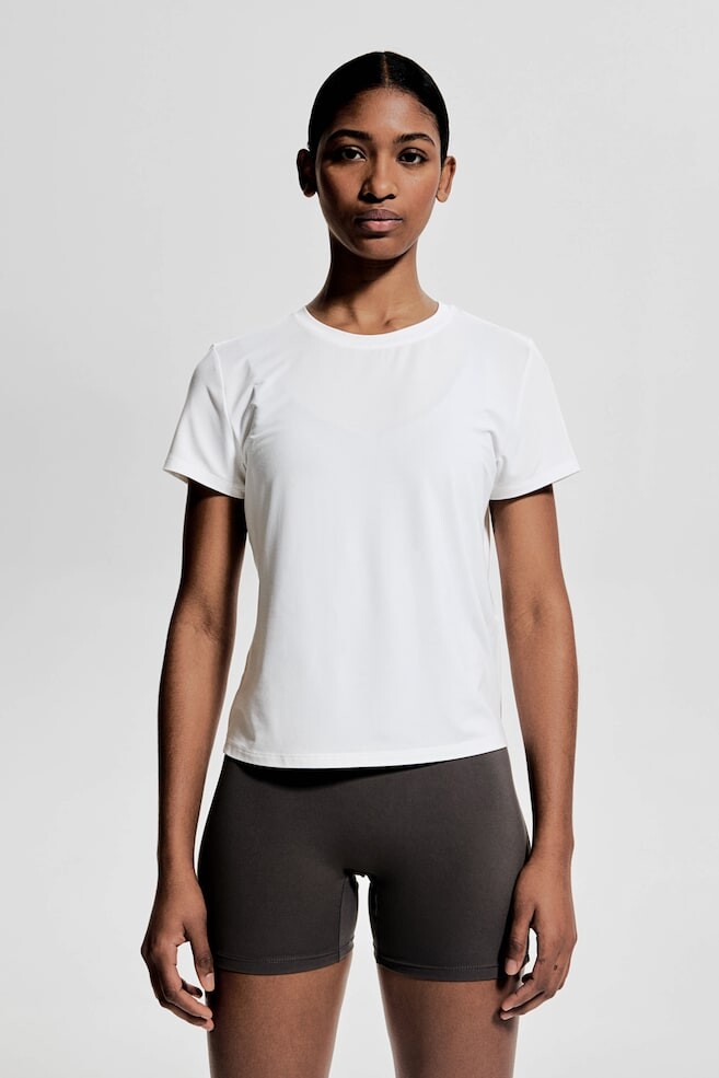 Спортивная рубашка из драймува H&M, белый
Спортивная рубашка из драймува H&M, белый