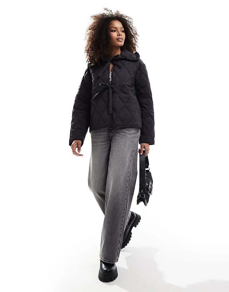 Стеганый пиджак с воротником-оборкой и завязкой спереди черного цвета ASOS DESIGN, Черный, Стеганый пиджак с воротником-оборкой и завязкой спереди черного цвета ASOS DESIGN
Стеганый пиджак с воротником-оборкой и завязкой спереди черного цвета ASOS DESIGN, Черный, Стеганый пиджак с воротником-оборкой и завязкой спереди черного цвета ASOS DESIGN