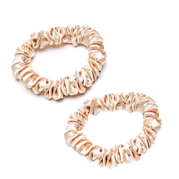 Резинка для волос 100% шелк - золото, 2 шт. Easy Livin'
Резинка для волос 100% шелк - золото, 2 шт. Easy Livin'