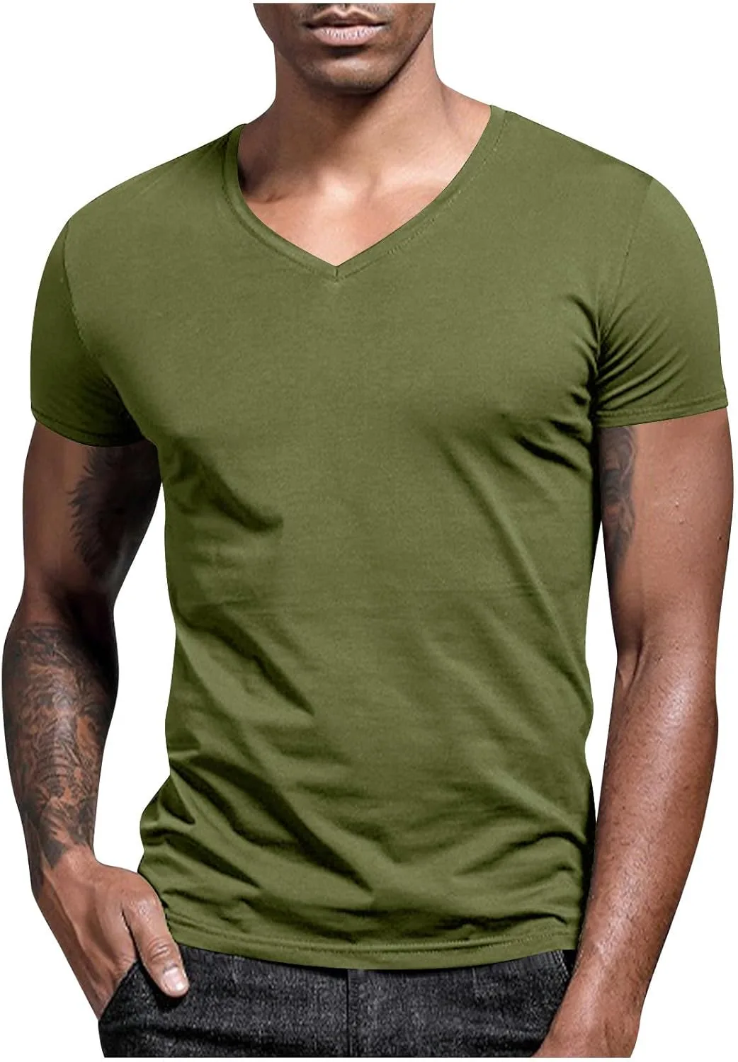 Футболка с V-образным вырезом мужская, летняя, однотонная
Футболка с V-образным вырезом мужская, летняя, однотонная