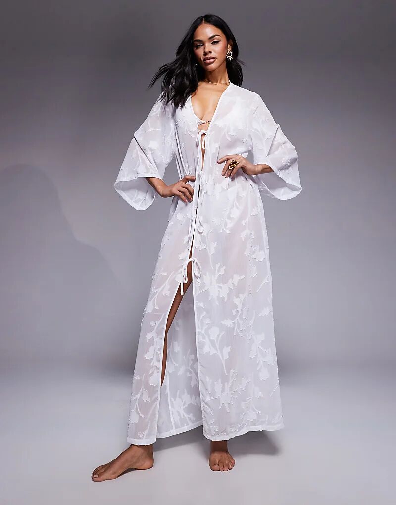 Кафтан Bluebella Darla белого цвета
Кафтан Bluebella Darla белого цвета