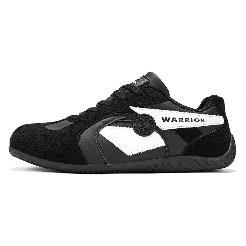 WARRIOR Кроссовки для скейтбординга Low Top мужские черно-белые
WARRIOR Кроссовки для скейтбординга Low Top мужские черно-белые