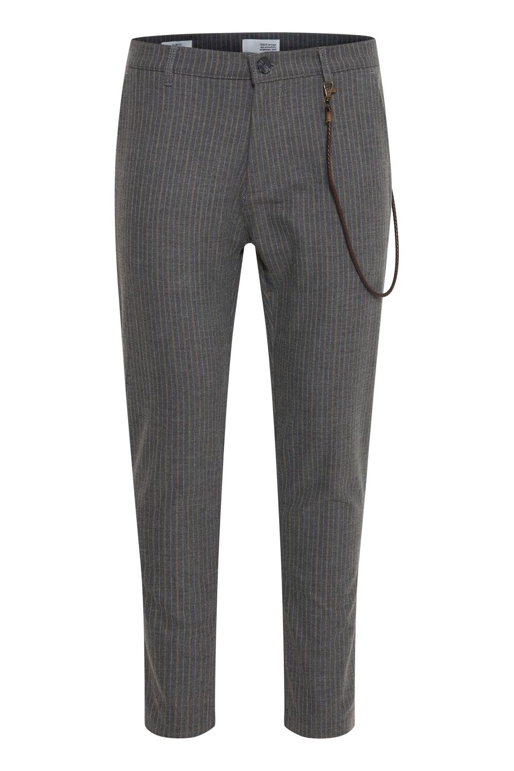 Тканевые брюки !SOLID Stoff, серый
Тканевые брюки !SOLID Stoff, серый