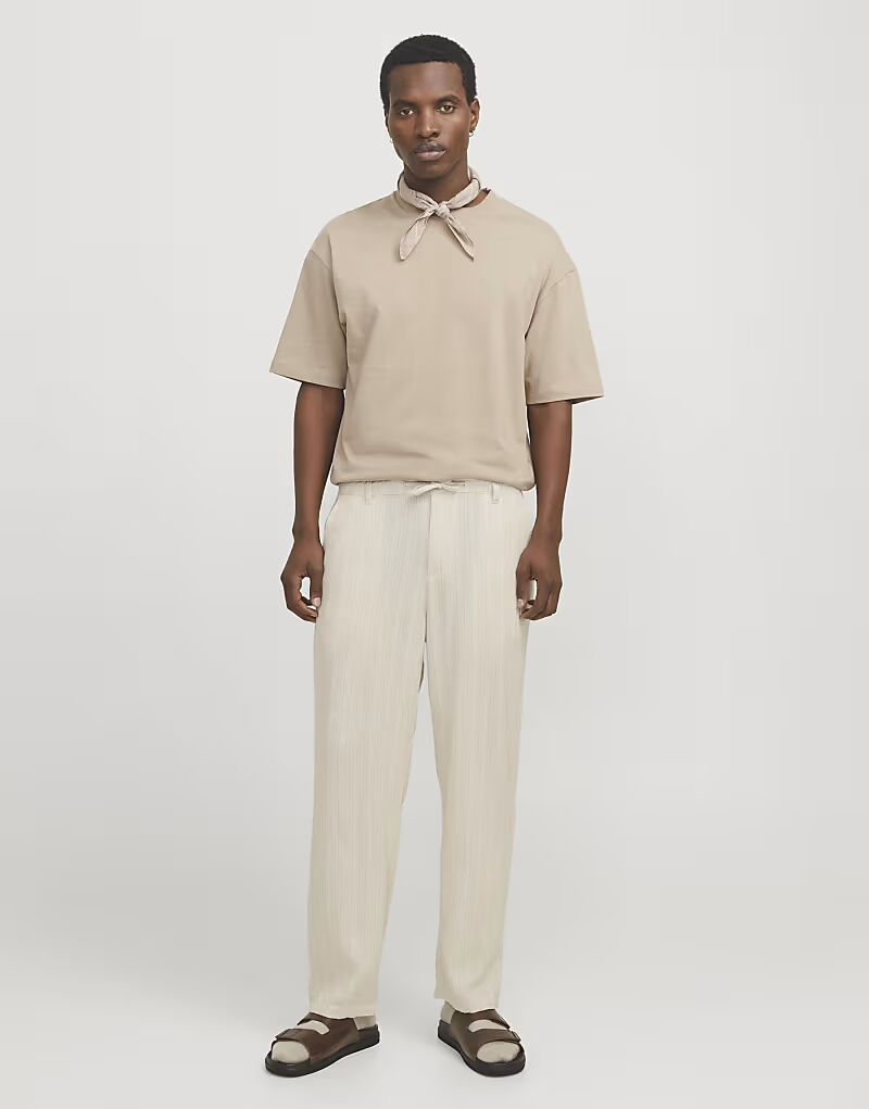 Брюки чинос Jack & Jones цвета лунного луча
Брюки чинос Jack & Jones цвета лунного луча