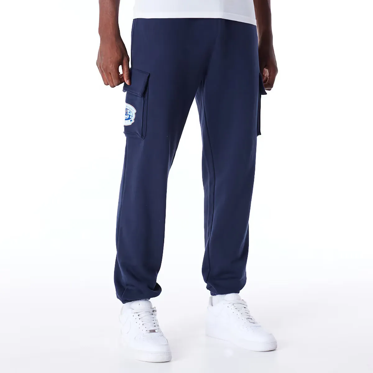 Мужские брюки-карго Jogger Wrld Sries Los Angeles Dodgers Новая эра New Era, тёмно-синий
Мужские брюки-карго Jogger Wrld Sries Los Angeles Dodgers Новая эра New Era, тёмно-синий