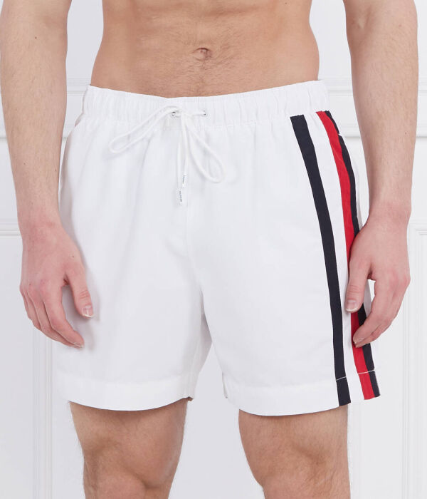 Шорты мужские Tommy Hilfiger пляжные с полосками, белый
Шорты мужские Tommy Hilfiger пляжные с полосками, белый