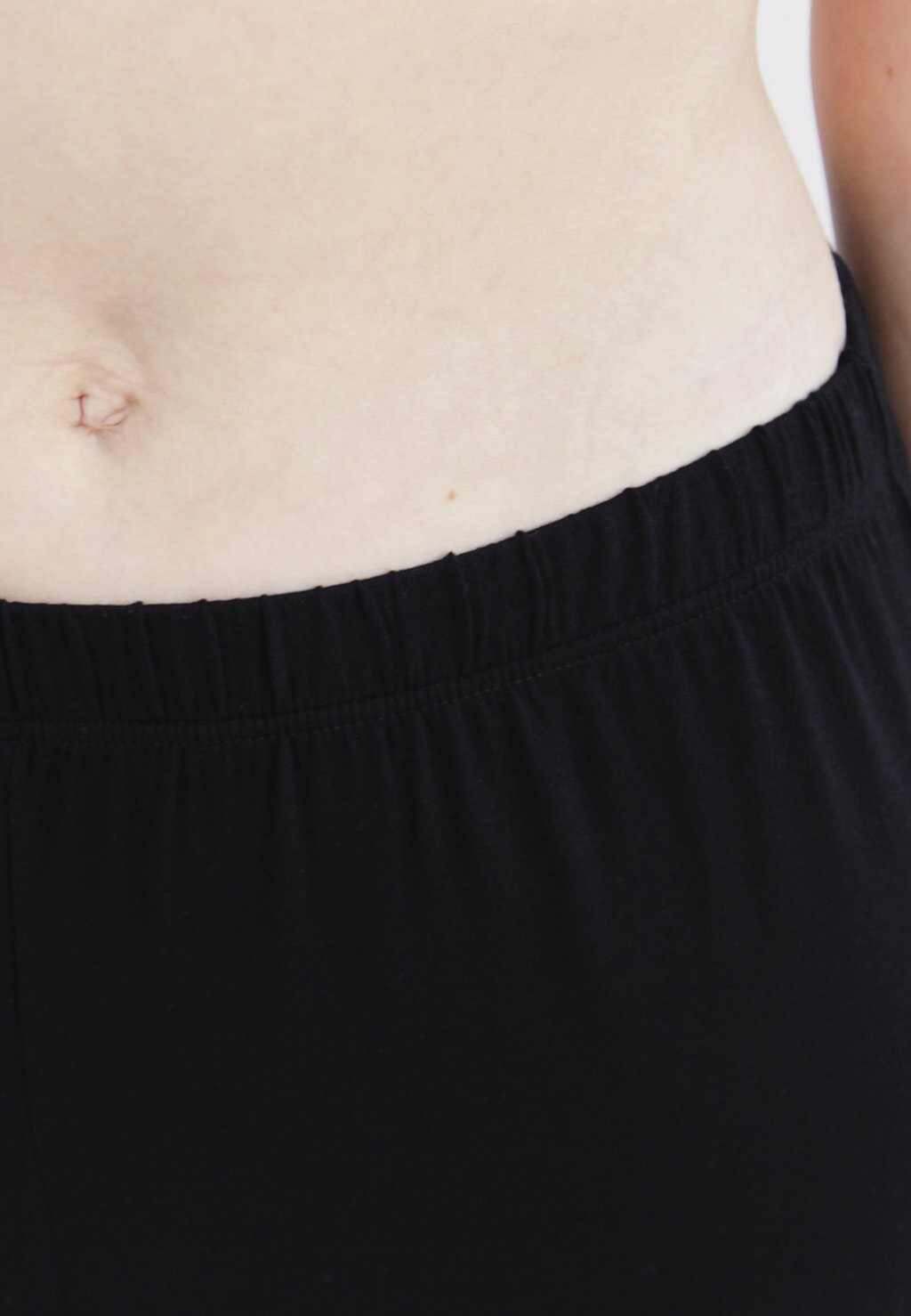 Пижамные штаны MIT SPITZE GRETA Erlich Textil, черный
Пижамные штаны MIT SPITZE GRETA Erlich Textil, черный