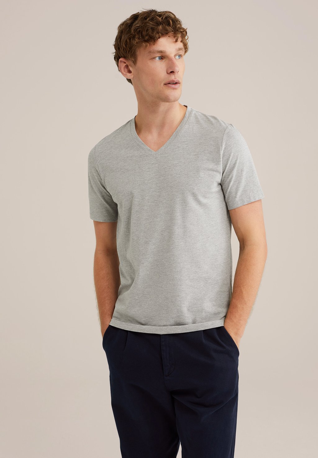 Базовая футболка WE Fashion, серый
Базовая футболка WE Fashion, серый