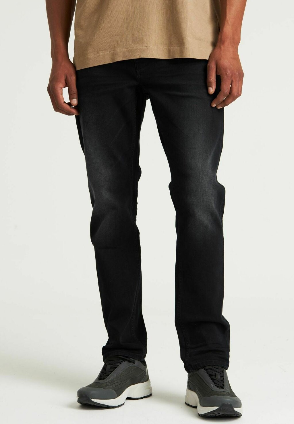 Джинсы скинни EVAN ESKO CHASIN', черный
Джинсы скинни EVAN ESKO CHASIN', черный