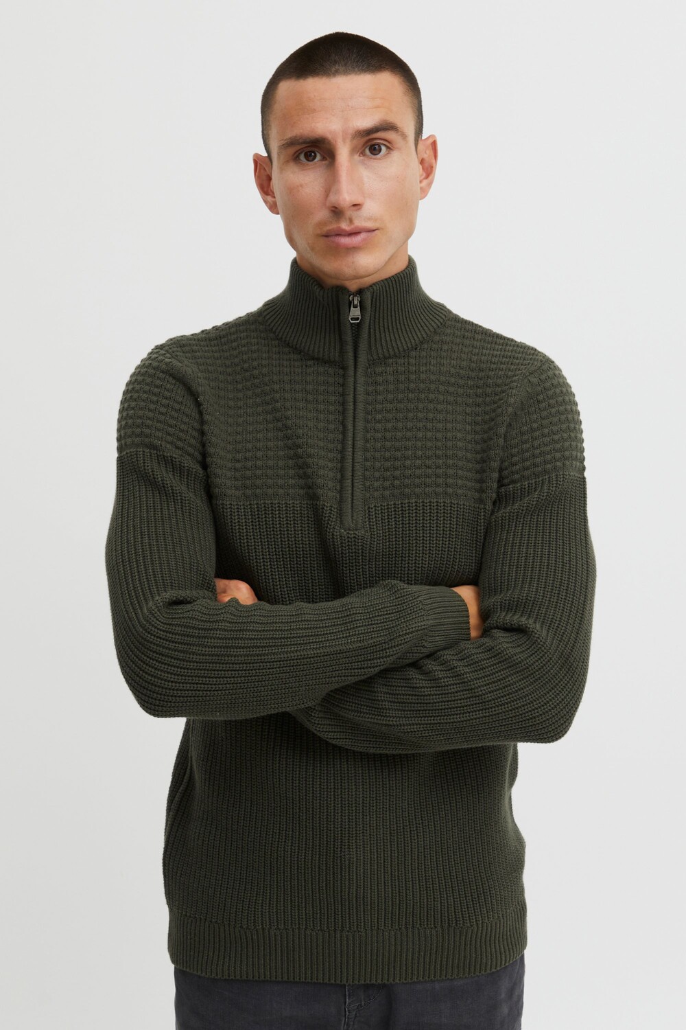 Пуловер 11 Project Strick PRAdam, зеленый 
Пуловер 11 Project Strick PRAdam, зеленый