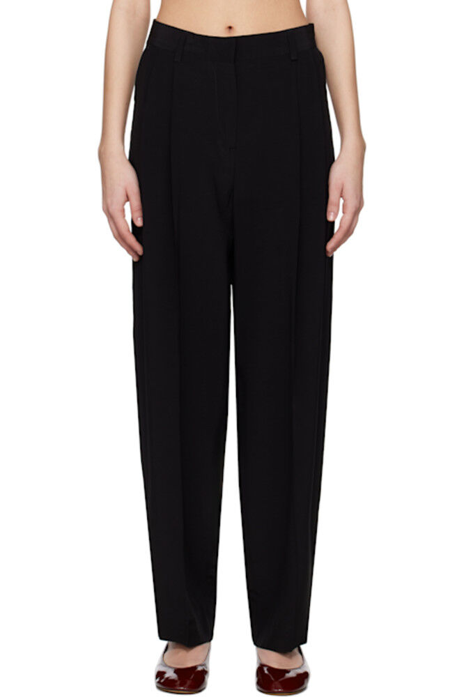 Черные прямые брюки с двойной складкой TOTEME
Черные прямые брюки с двойной складкой TOTEME