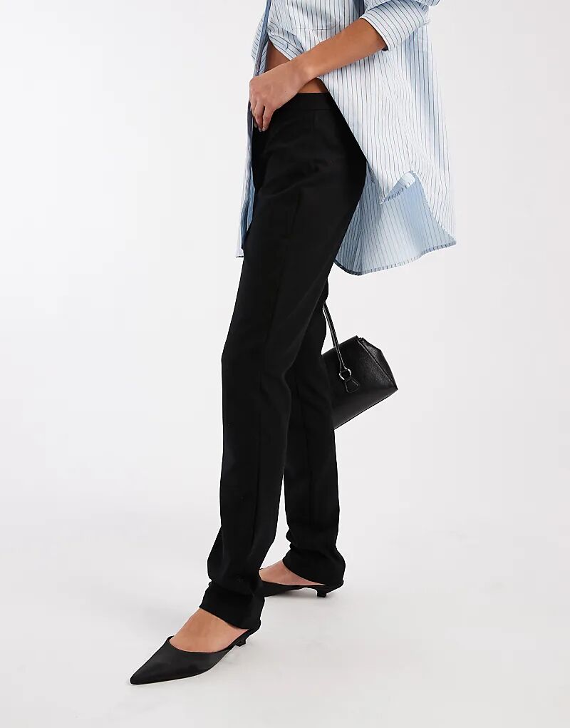 Ультраузкие брюки ASOS DESIGN черного цвета
Ультраузкие брюки ASOS DESIGN черного цвета