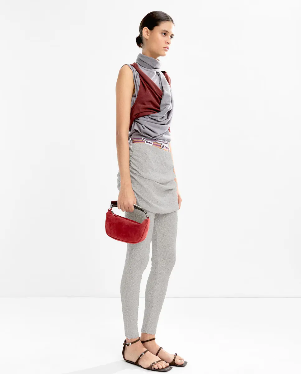 Женские прямые брюки из трикотажа с защипами Parfois, светло-серый
Женские прямые брюки из трикотажа с защипами Parfois, светло-серый