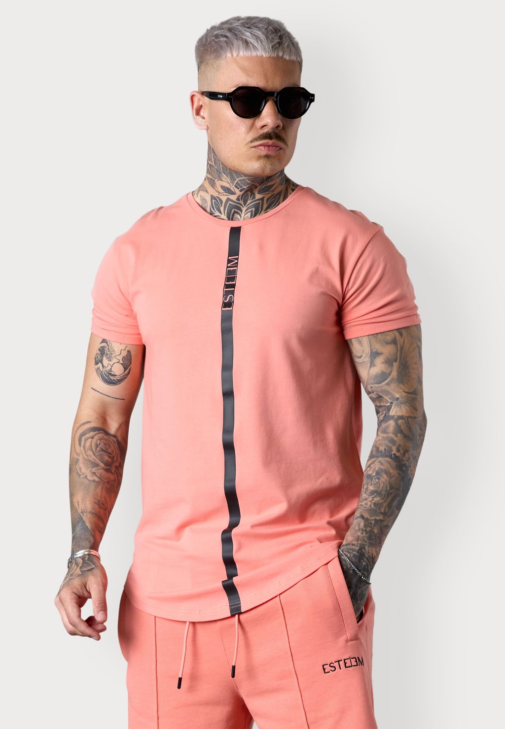 Футболка с принтом ESTEEM, коралловый 
Футболка с принтом ESTEEM, коралловый