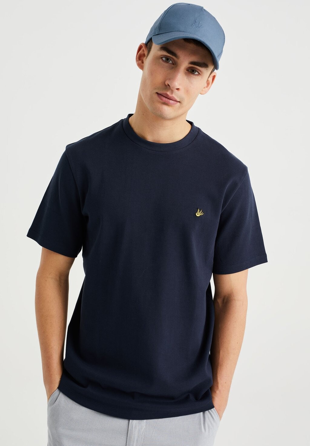 Футболка базовая WE Fashion, цвет blue
Футболка базовая WE Fashion, цвет blue