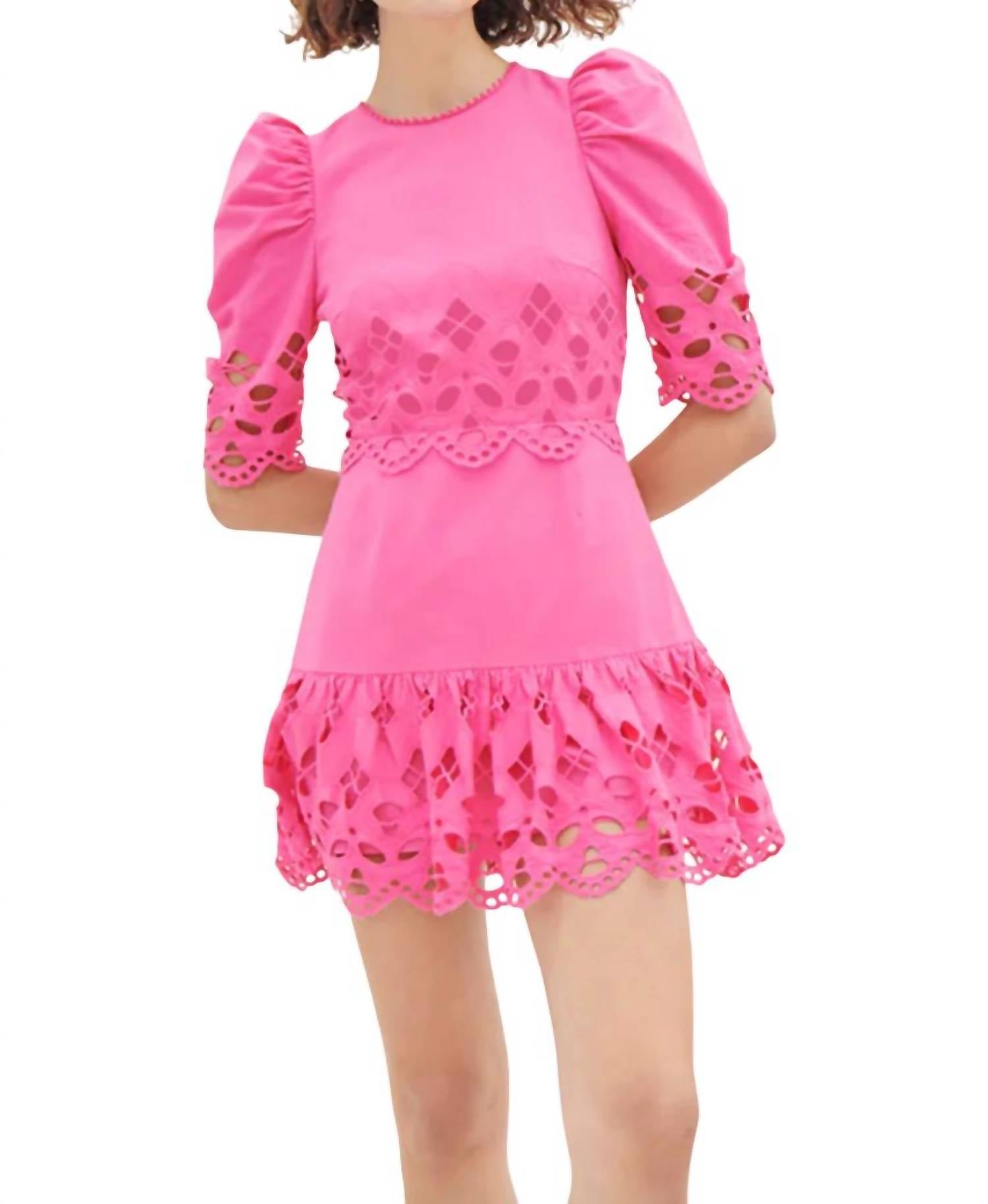 Платье Auroette в цвете Bubblegum SAYLOR
Платье Auroette в цвете Bubblegum SAYLOR