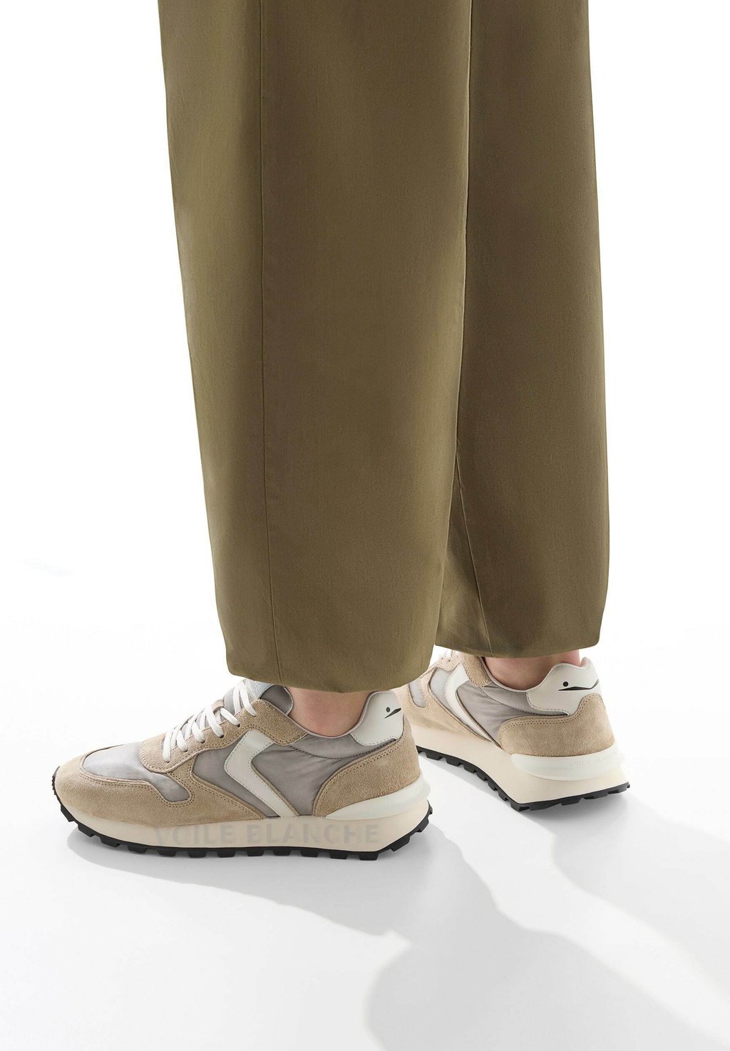 Кроссовки PARIS RACE Voile Blanche, бежевый
Кроссовки PARIS RACE Voile Blanche, бежевый