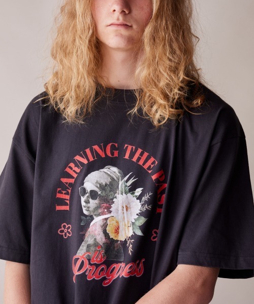 Rehacer Футболка, окрашенная методом «жемчужной капли»
Rehacer Футболка, окрашенная методом «жемчужной капли»