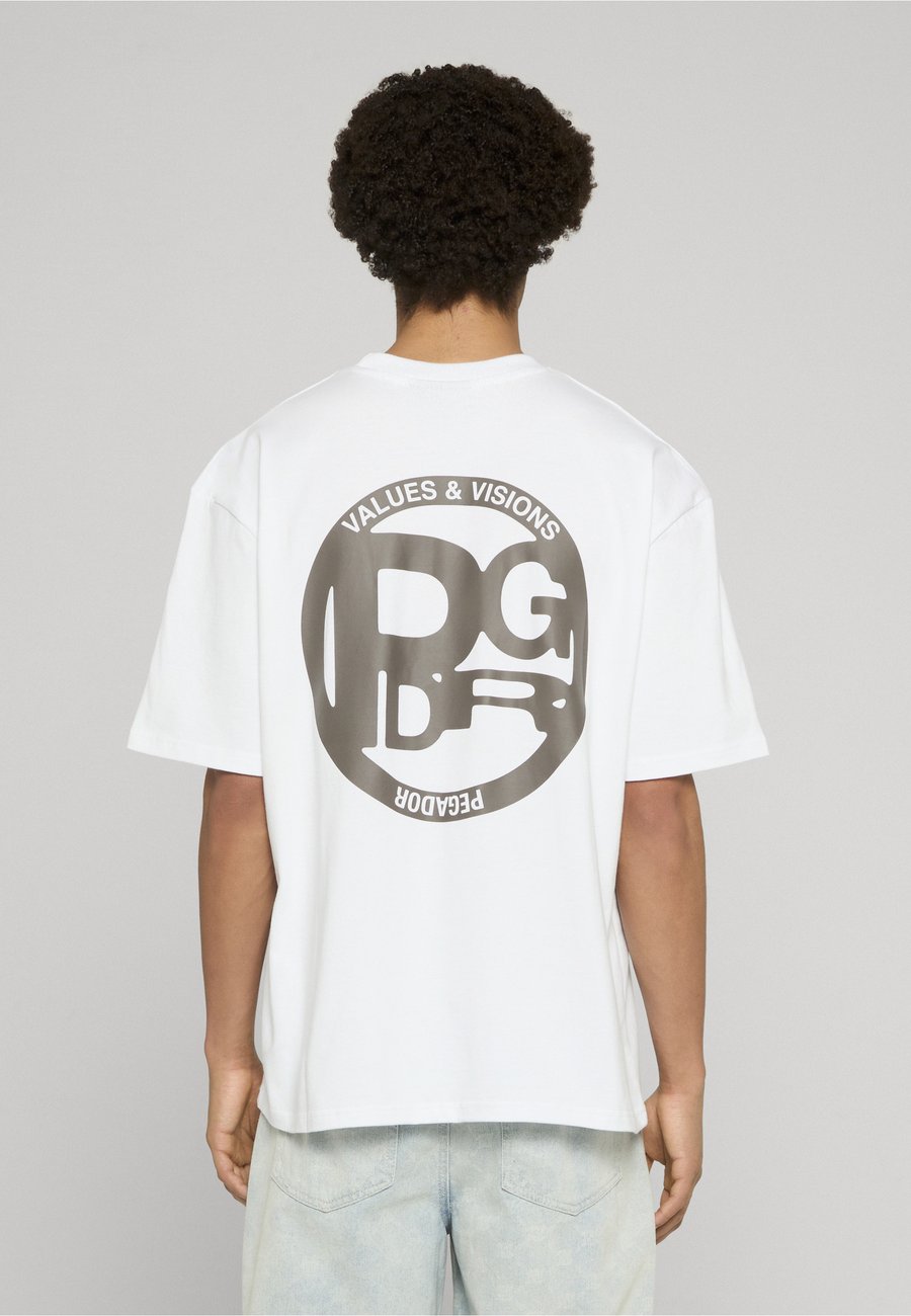 Футболка Pegador FULLAM, White
Футболка Pegador FULLAM, White