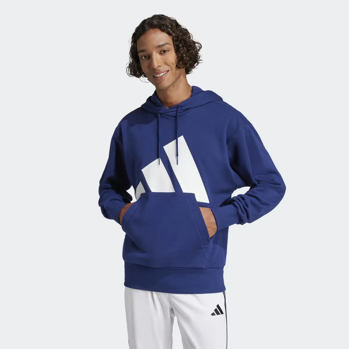 Men's Essentials Толстовка с капюшоном с большим логотипом French Terry Adidas, синий
Men's Essentials Толстовка с капюшоном с большим логотипом French Terry Adidas, синий