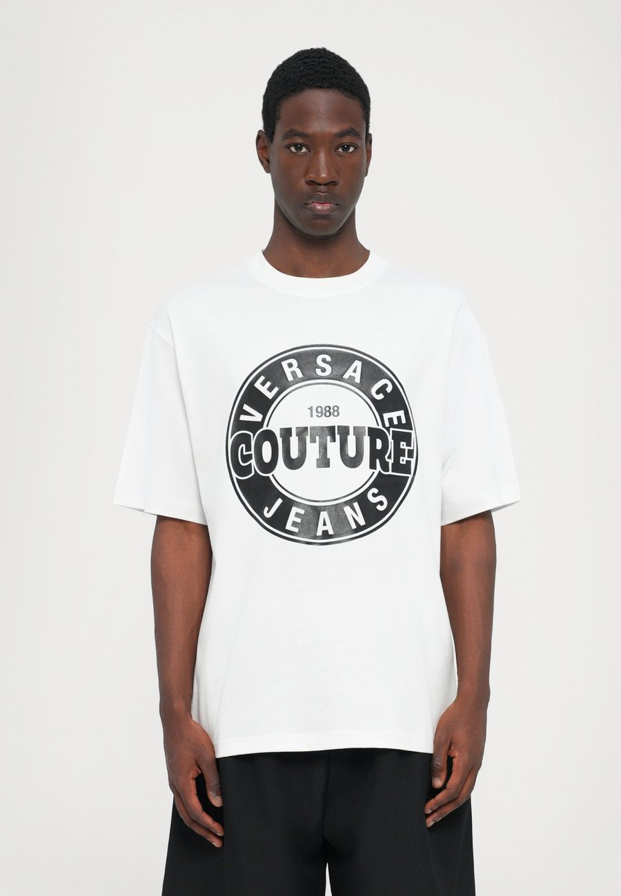 Футболка Versace Jeans Couture LOGO ROUND, White
Футболка Versace Jeans Couture LOGO ROUND, White