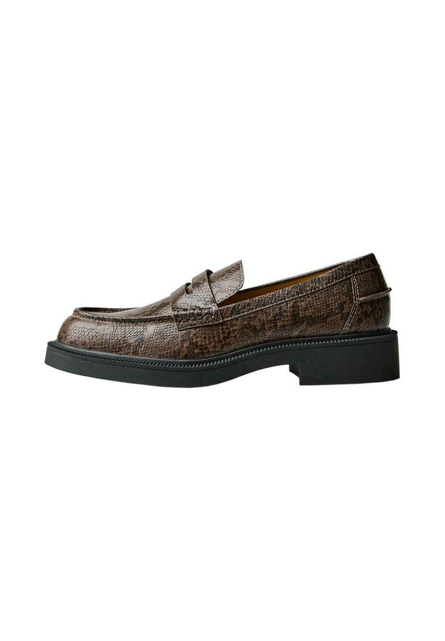 Лоферы Bershka Slip-ons, Brown
Лоферы Bershka Slip-ons, Brown