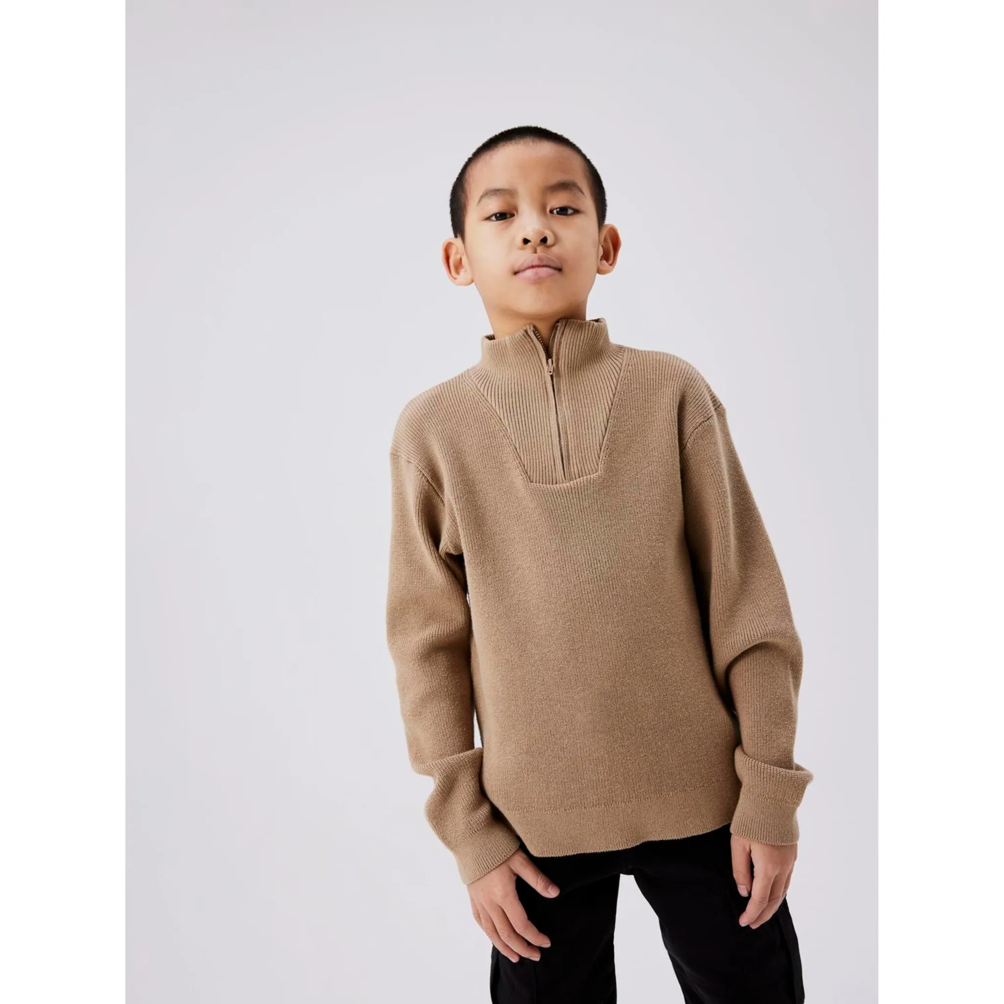 Название It вязаный свитер «NKMNESOLLE LS KNIT NOOS» Name It, цвет Weathered Teak
Название It вязаный свитер «NKMNESOLLE LS KNIT NOOS» Name It, цвет Weathered Teak