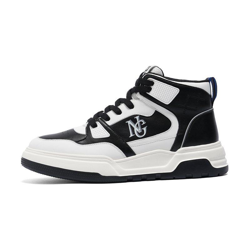 NAVIGARE Высокие мужские кроссовки, черно-белые
NAVIGARE Высокие мужские кроссовки, черно-белые