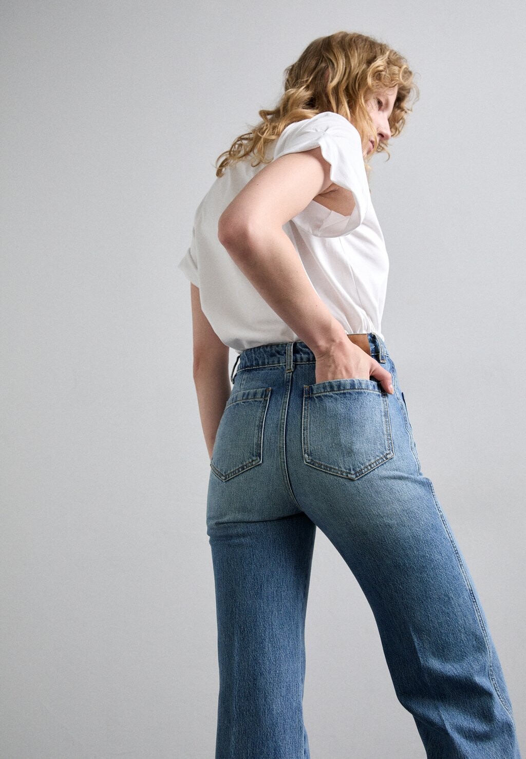 Джинсы прямого кроя ALINA Victoria Beckham, синий деним
Джинсы прямого кроя ALINA Victoria Beckham, синий деним