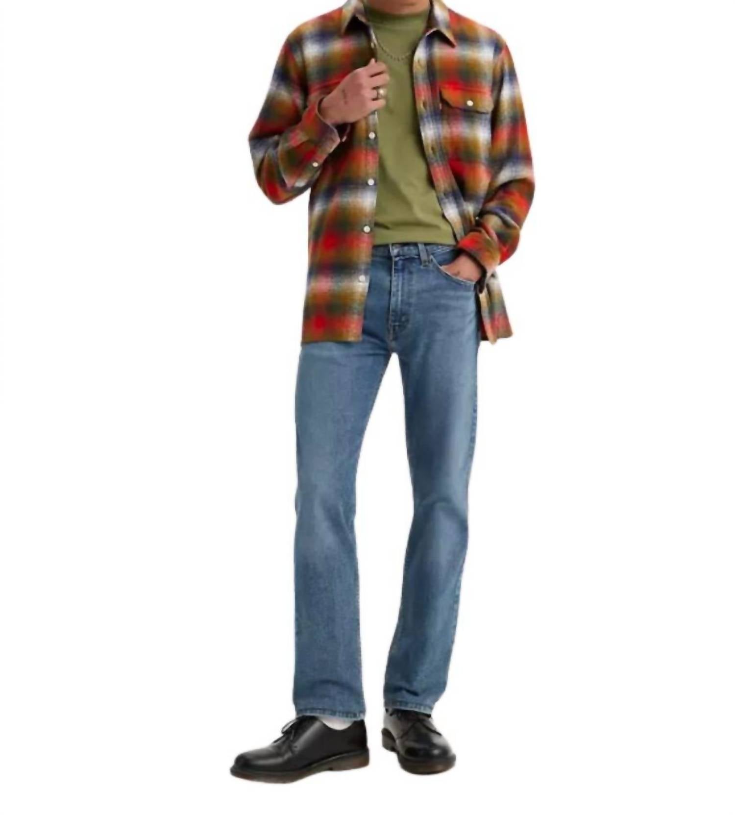 Мужские джинсы 506 Comfort Straight - длина 30 дюймов, цвет средний индиго Levi's
Мужские джинсы 506 Comfort Straight - длина 30 дюймов, цвет средний индиго Levi's