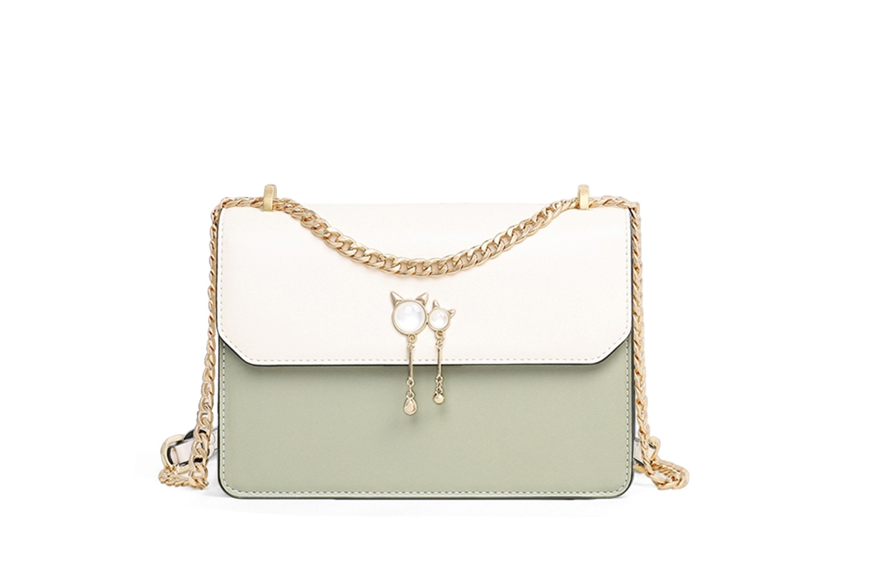 Кожаная маленькая квадратная сумка через плечо на ремне малого размера женская кремово-зеленая VINEY, 5723+бело-зеленая
Кожаная маленькая квадратная сумка через плечо на ремне малого размера женская кремово-зеленая VINEY, 5723+бело-зеленая